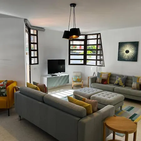 Vila Magnificent 5 Bedroom With Private Pool